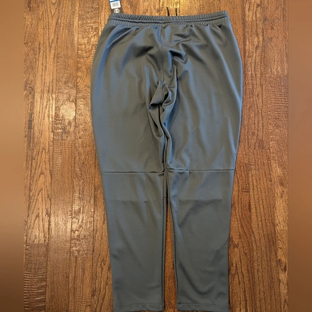 Under Armour Men's Charcoal Joggers, Zipper Ankle Size XL New With Tags - Picture 2 of 12